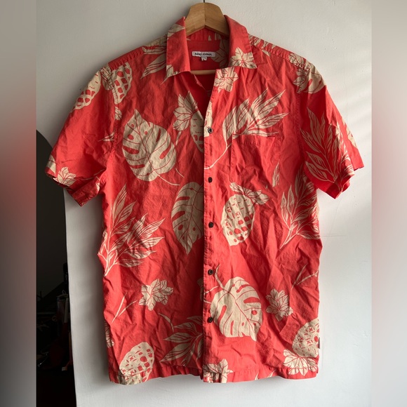 Banks Journal Button-down Short Sleeve Shirt - Picture 1 of 4